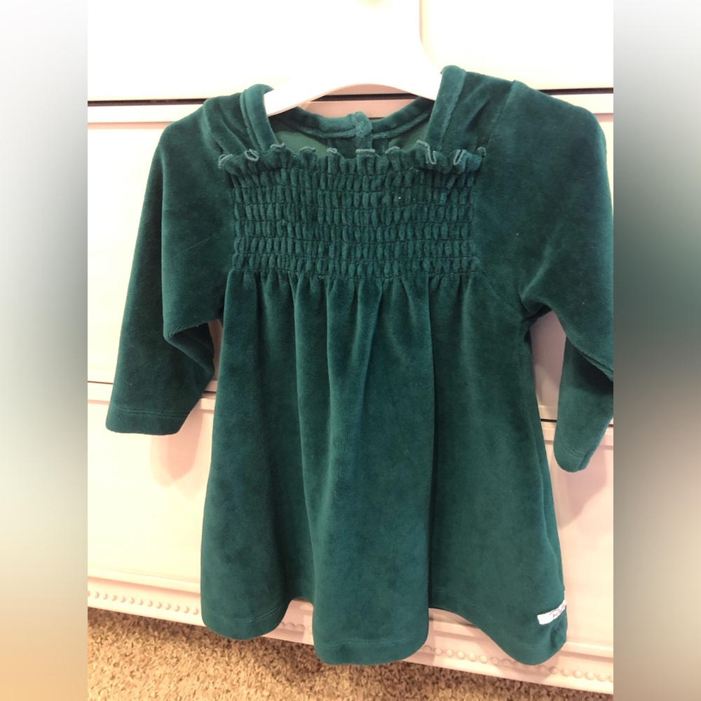 Ruffle Butts green velvet dress. Size 12-18 month